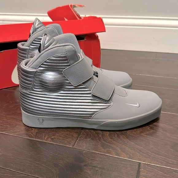 Nike Other - Nike men’s Flystepper 2K3 NIB 9.5